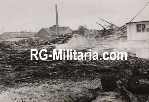 Original WW2 German Press Photo - Destroyed woodfactory van Hout in Mill, Holland, May (1940)