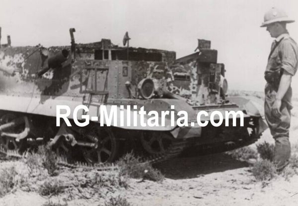 Original WW2 German Press Photo - Destroyed British Bren gun carrier in Africa (1941)