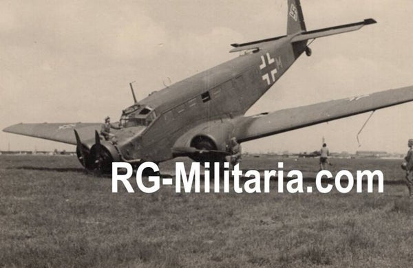 Original WW2 German Photo - Crashed and landed Junkers JU 52 airplanes at the Rotterdam airfield Waalhaven, Holland (1940)