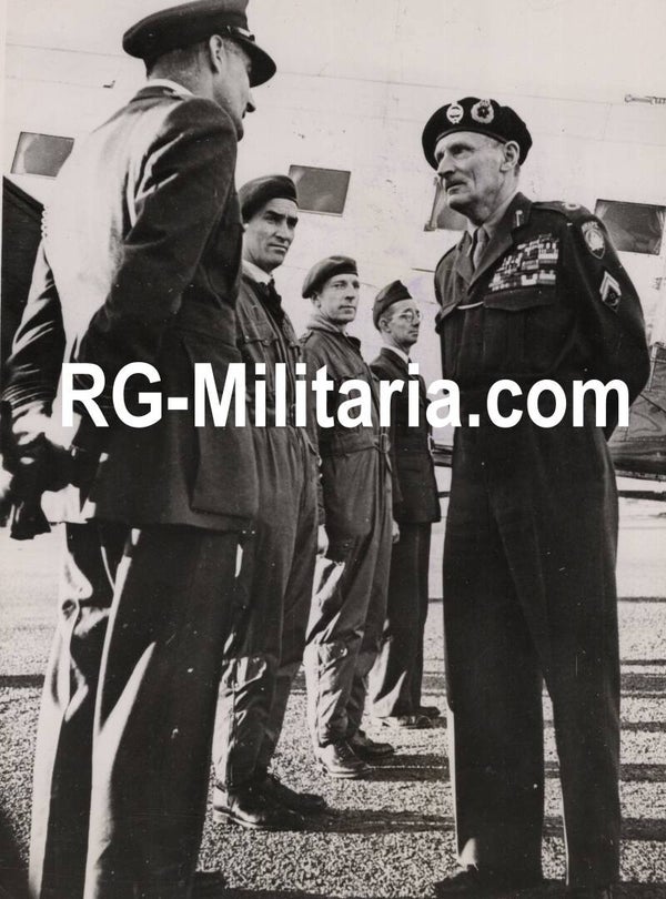 Original WW2 British Press Photo - General Montgomery in Rome (1951)