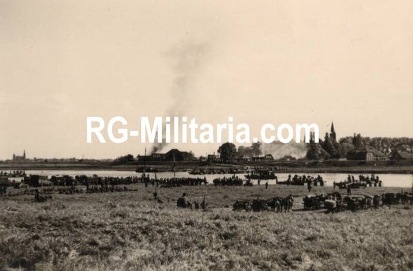 Original WW2 German Photo - Pontoon bridge between Cuijk and Maas, Holland, May (1940)