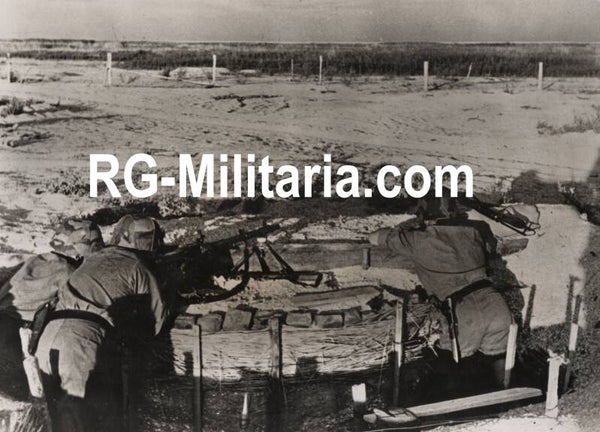 Original WW2 German Press Photo - MG34 gunners on the front (1943)