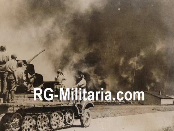 Original WW2 German Press Photo - Halftrack with Flak canon on the Eastern Front (1942)