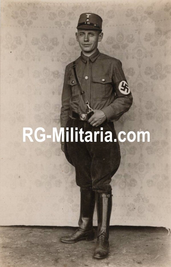 Original WW2 German Photo - Studio photo of an SA brownshirt