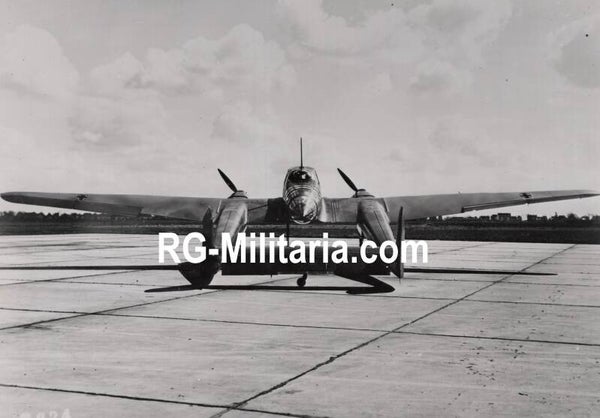 Original WW2 German Luftwaffe Photo - Focke Wulf Fw 189 airplane on an airfield (1941)