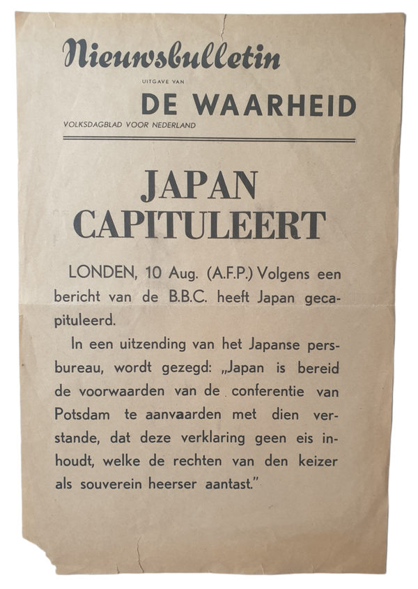 Newsbulletin De Waarheid ''Japan Capituleert'' Japan surrenders