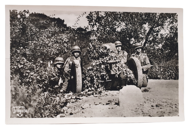 Postcard - Unsere Wehrmacht, Panzerabwehr auf der Lauer