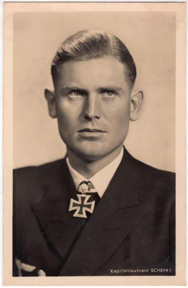 Original WW2 German Postcard - Kriegsmarine Knights cross wearer Kapitänleutnant Schepke