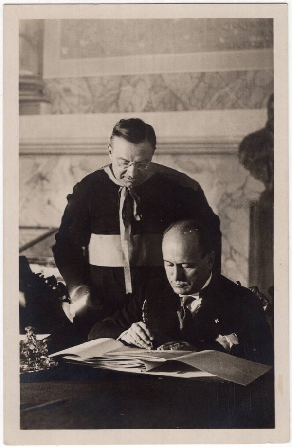 Original WW2 Italian Postcard - La firma di S. E. Benito Mussolini, Vatican (1929)