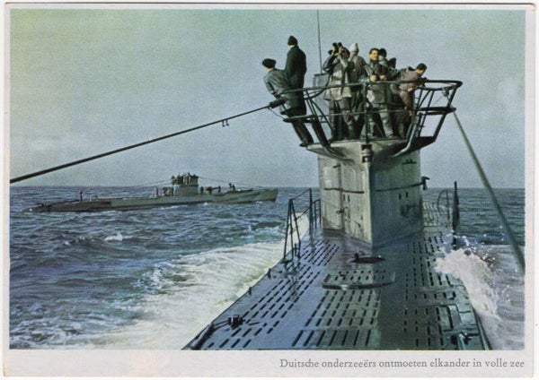 Original WW2 German Postcard - Kriegsmarine submarine ''Duitsche onderzeeërs ontmoeten elkander in volle zee'', Kramer