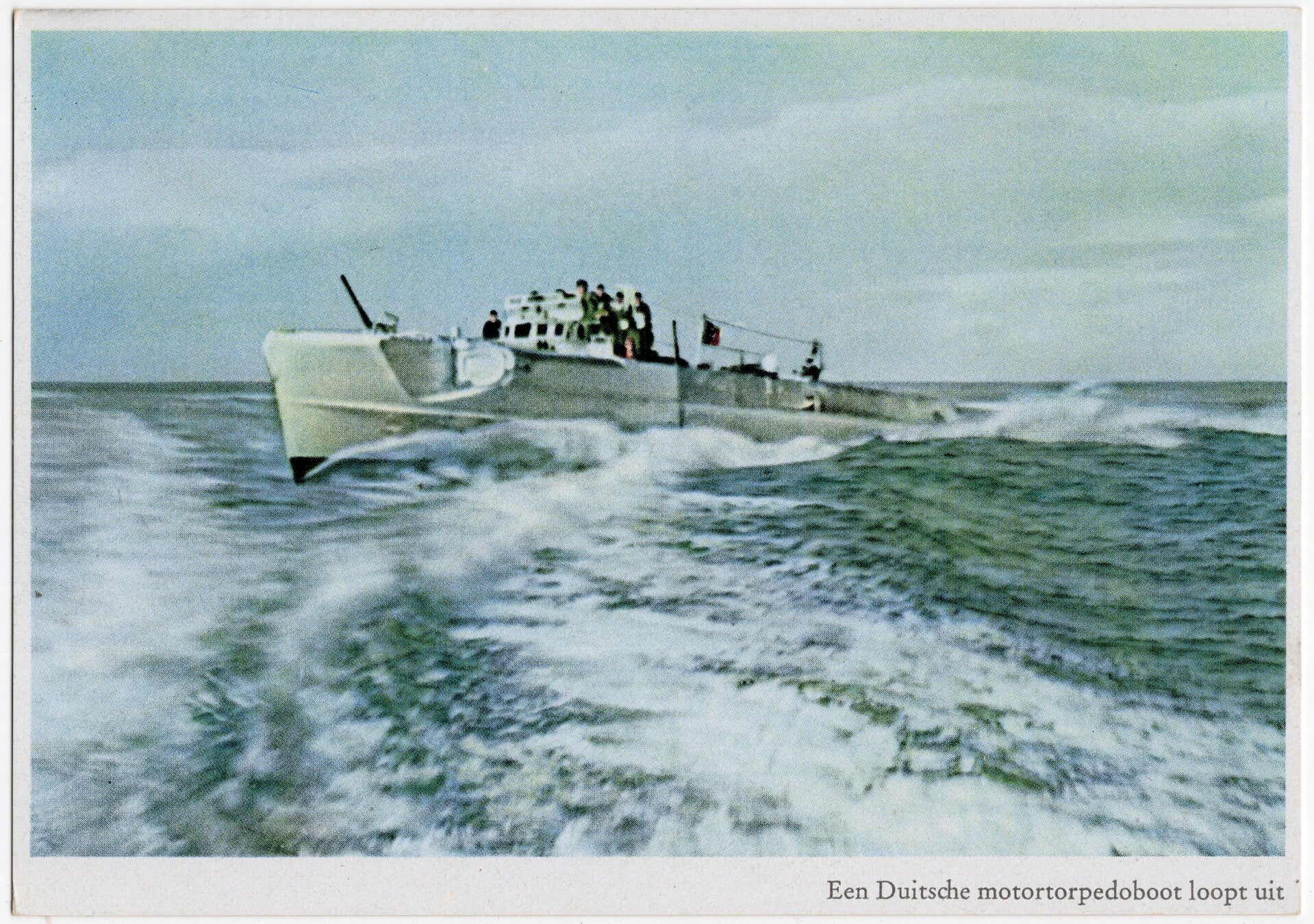 Original WW2 German Postcard - Kriegsmarine ship ''Een Duitsche motortorpedoboot loopt uit'', Ullrich