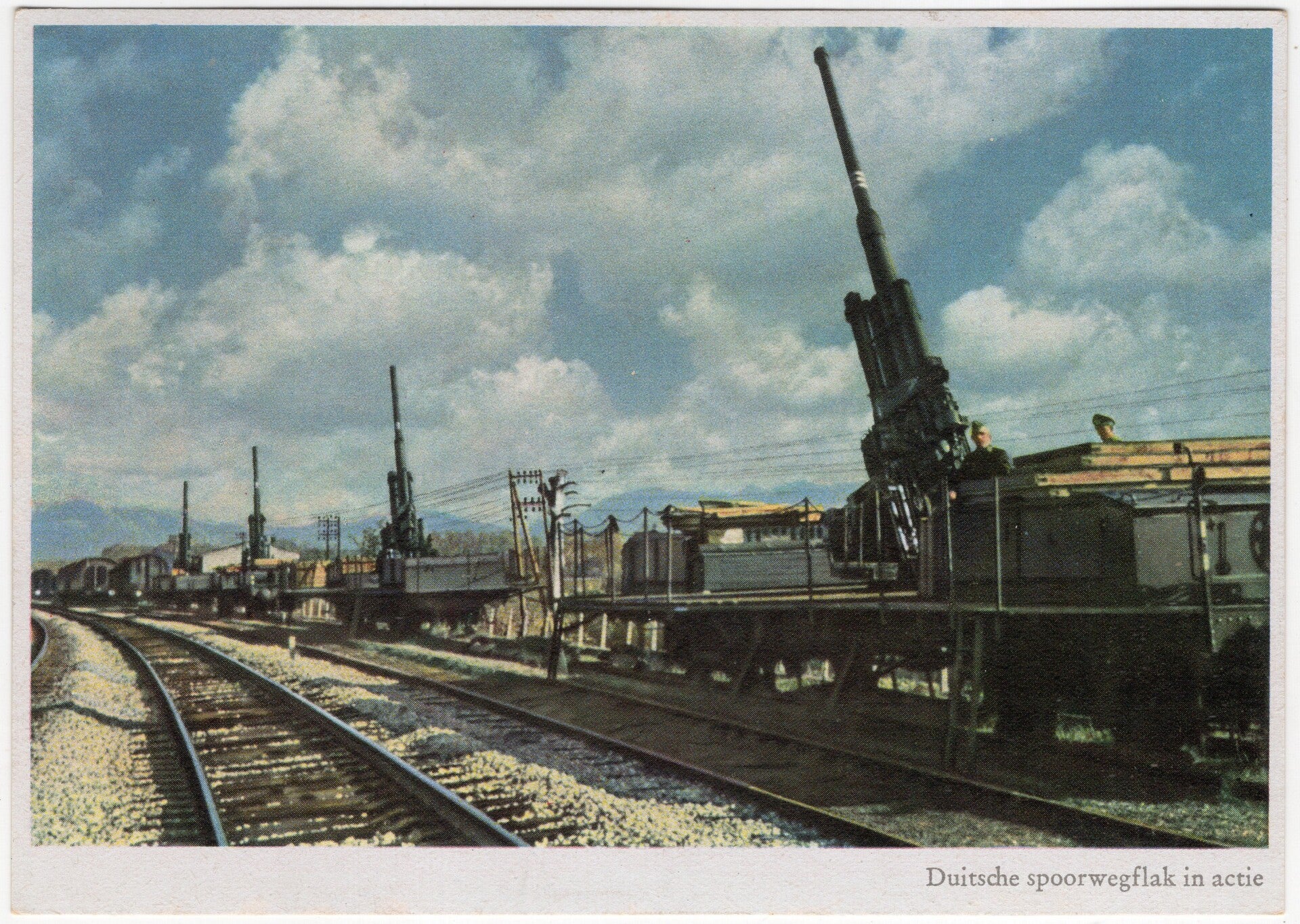 Original WW2 German Postcard - ''Duitsche spoorwegflak in actie'', Meinhold