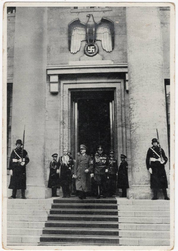 Original WW2 German Postcard - Berlin, Reichskanzlei Portam im Innenhof, Adolf Hitler (1939)