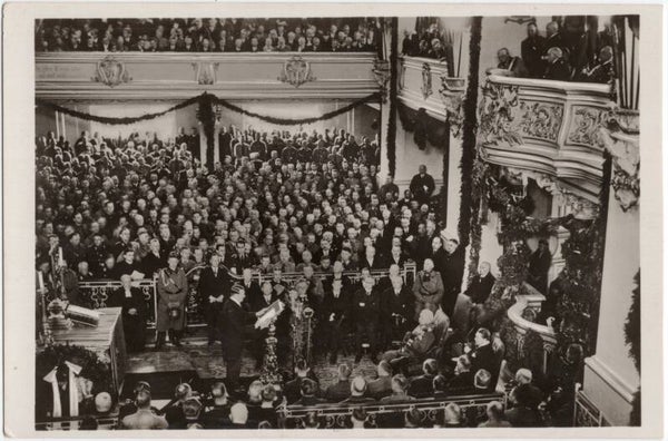 Original WW2 German Postcard - Staatsakt in Potsdam, Reichskanzler Adolf Hitler, Garnisonskirche (1933)