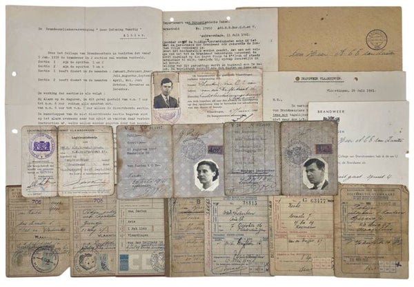 Original WW2 Dutch Document - Luchtbeschermingsdienst Fireman Vlaardingen ID document set (1935 1941)