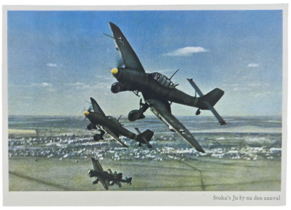 Original WW2 German Postcard - Stuka's Ju 87 na den aanval, Niermann