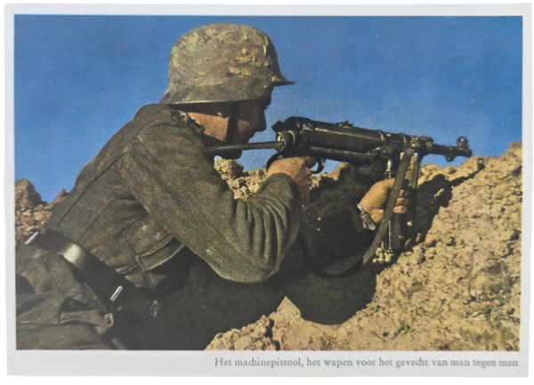 Original WW2 German Postcard - Het machinepistool Mp 40, Dr. Bohne