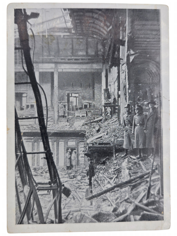 Original WW2 German Postcard - Burned Reichstag building, Grosse antibolschewistische Ausstellung der Reichspropagandaleitung der NSDAP (1937)