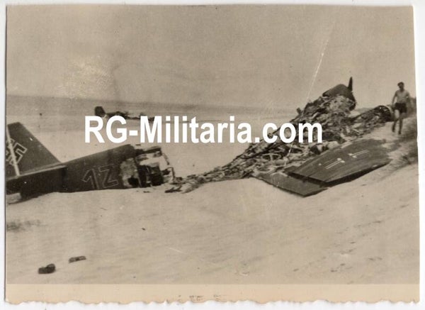 Original WW2 German Photo - Crashed Junkers JU 52 on a beach near Valkenburg, Holland, May (1940)