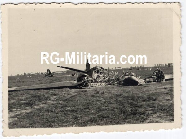 Original WW2 German Photo - Rotterdam airfield Waalhaven with a destroyed Junkers JU 52 airplane, Holland (1940)