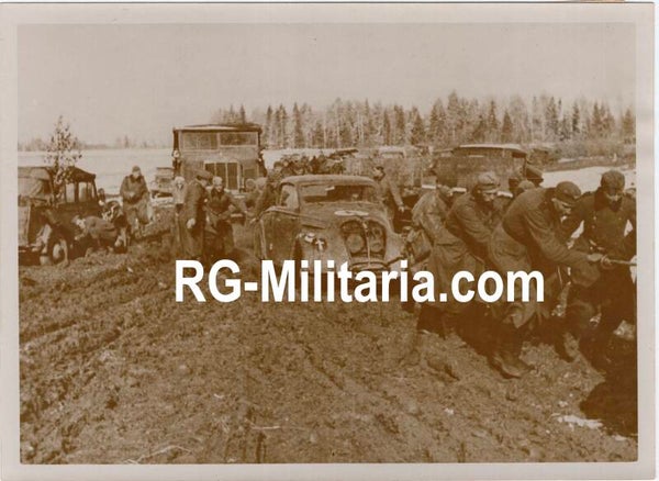 Original WW2 German Press Photo - German soldiers advancing on the Eastern Front (1941)