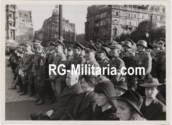 Original WW2 German Press Photo - Heldengedenktag Frankfurt am Main (1942)