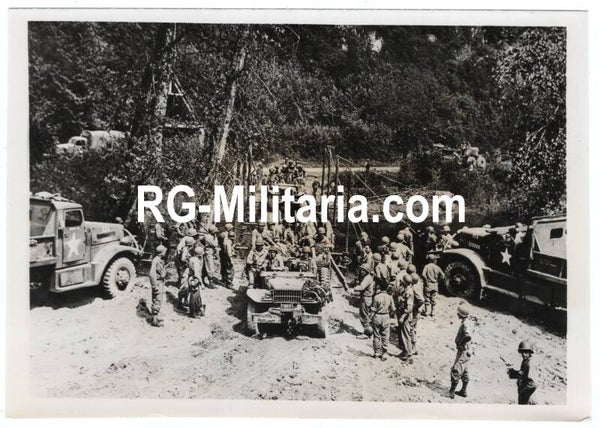 Original WW2 US Press Photo - American bridge building in Normandy, France, Operation Overlord, D-Day (1944)