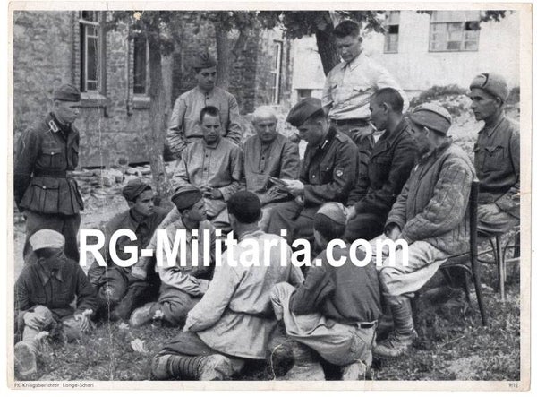 Original WW2 German Bilderdienst Press Photo - Russian POA troops with Russian POWs