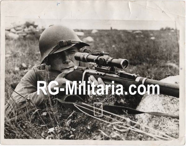 Original WW2 British Press Photo - Russian Soviet sniper on the Eastern Front