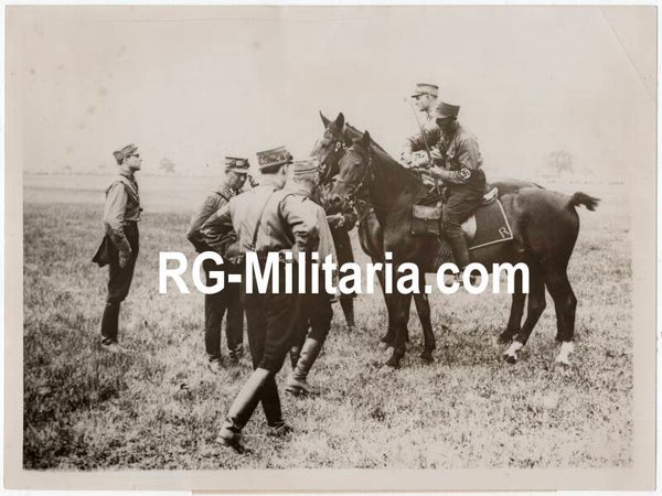 Original WW2 French Press Photo - SA Sturmabteilung police troops on horses (1932)