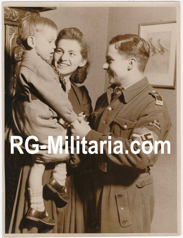 Original WW2 German Press Photo - HJ Hitlerjugend Nord Mecklenburg uniform, Heinkel family