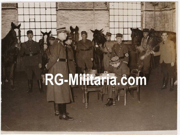 Original WW2 German Press Photo - SS and SA Reitprüfung Horse riding test in Berlin (1937)