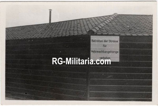 Original WW2 German Photo - Sign forbidden for German soldiers, Eindhoven, Holland (1944)