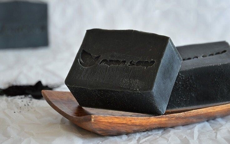 Jabón facial de carbón activado