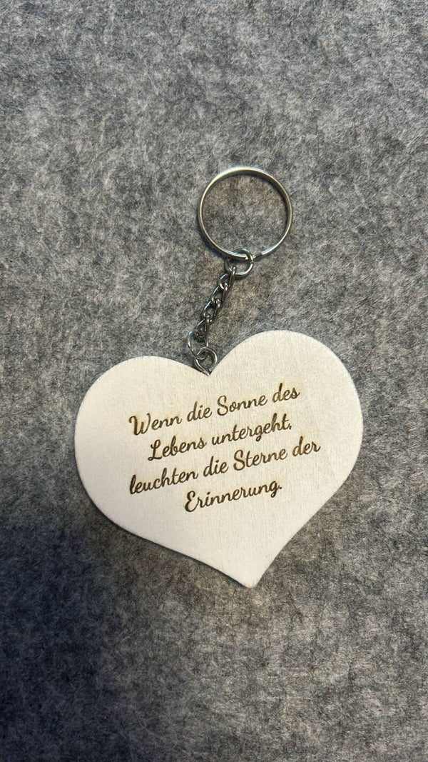 Holzherz-Schlüsselanhänger