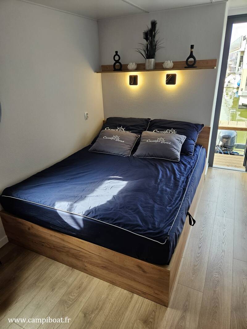 heo-room-1-standard-76c64c.jpg