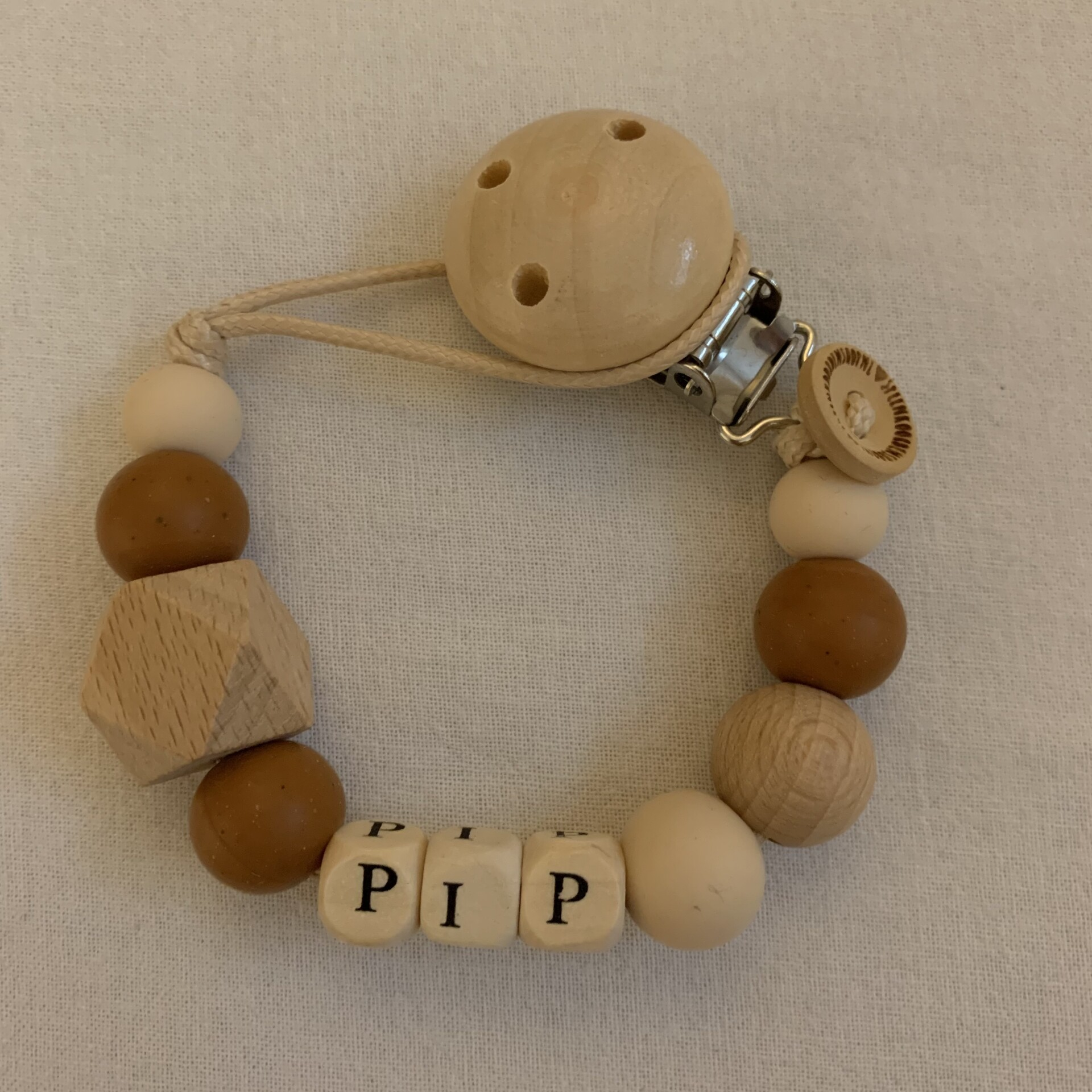 Speenkoord met naam | hout - bruin