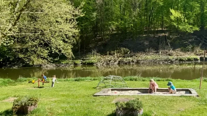 Speeltuin bij Camping Le Trou du Cheval