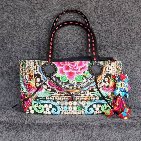 Hmong "Mini's" - [Type 29]