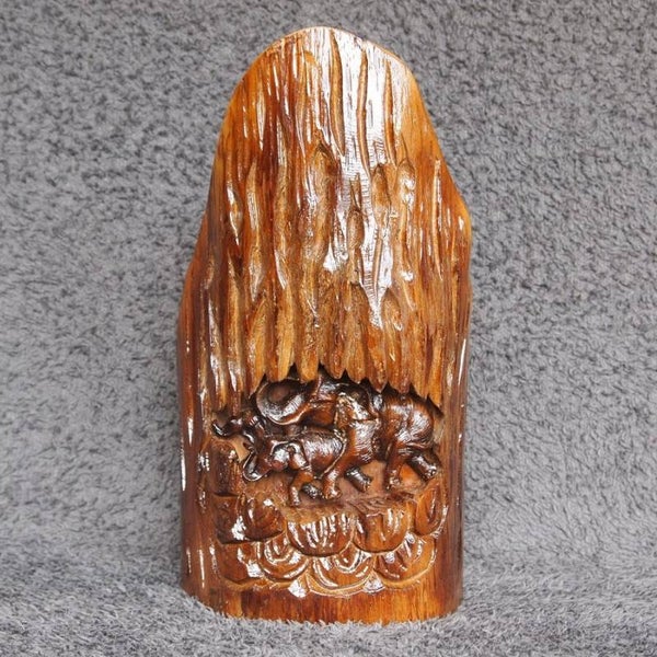 Olifant uit Boomstam [Type 1]