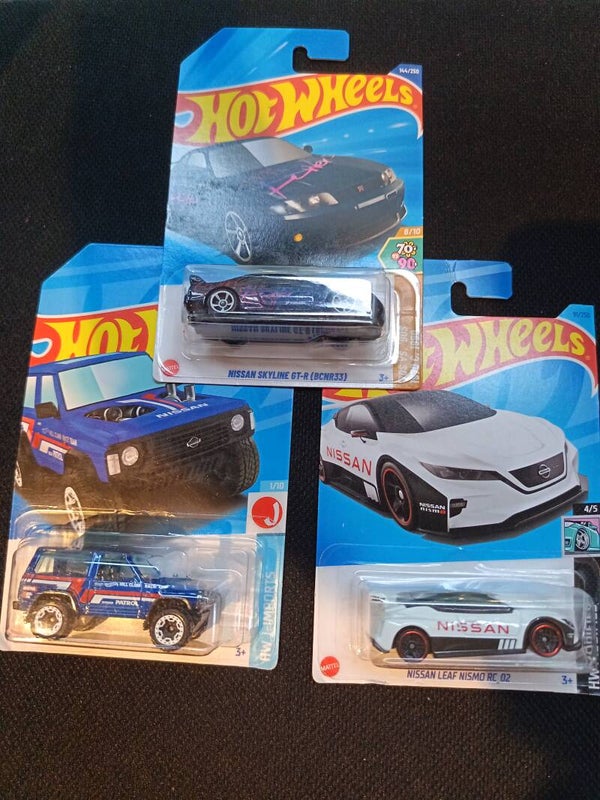 NISSAN