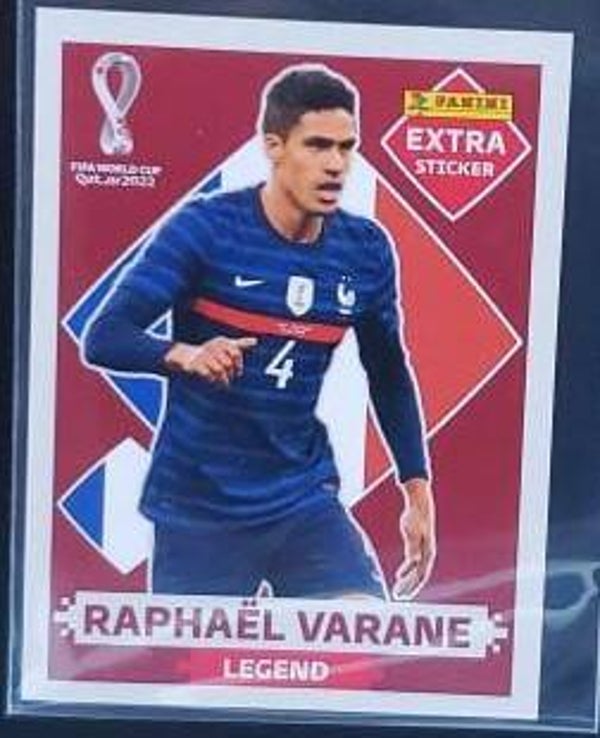 XTRA STICKER /  LEGENDS BASE RAPHAEL VARANE