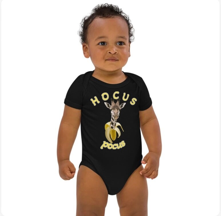 Babystrampler aus Bio-Baumwolle HOCUS POCUS