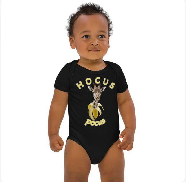 Babystrampler aus Bio-Baumwolle HOCUS POCUS
