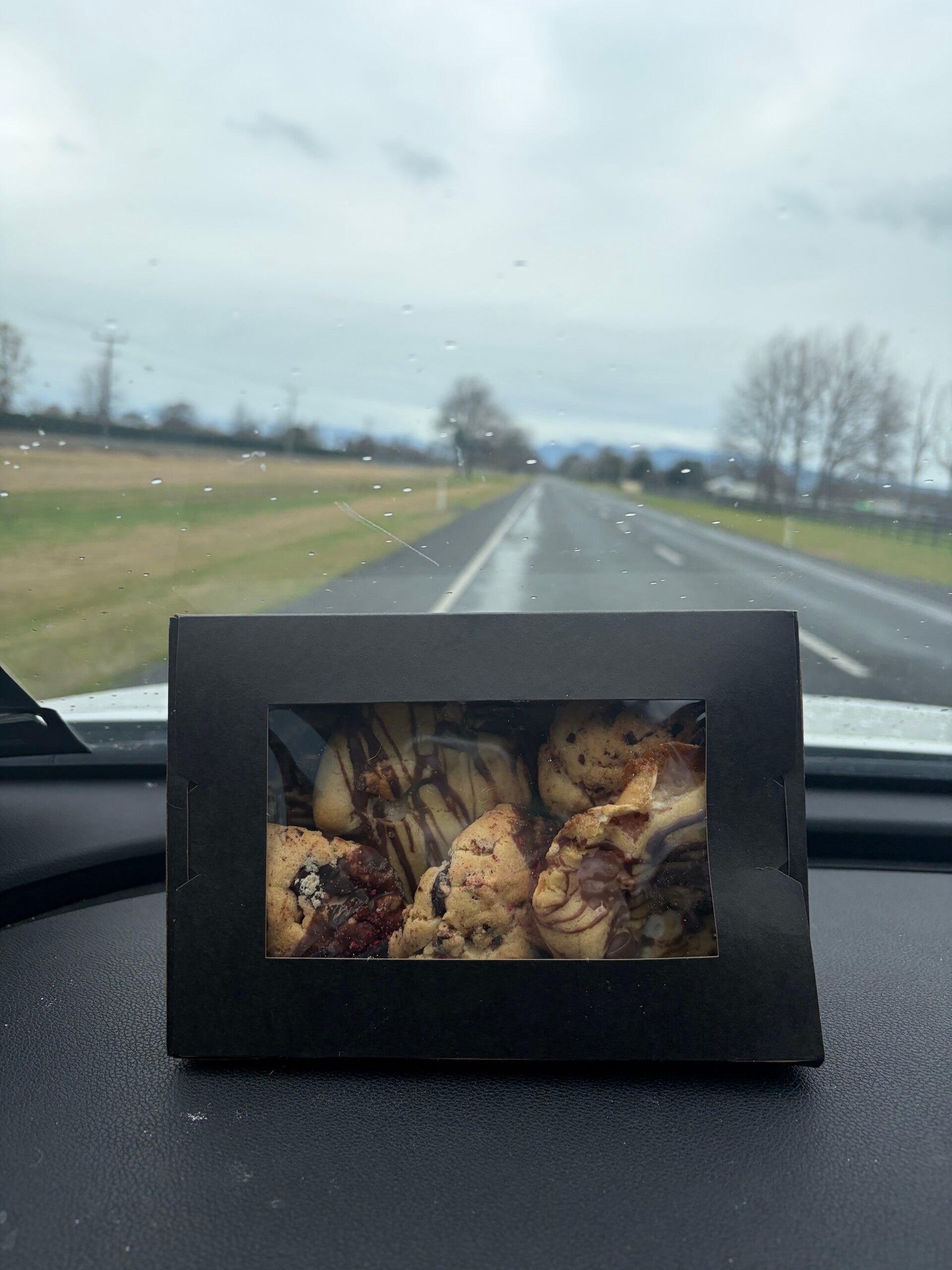 Mixed box of cookies