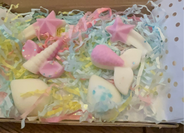 Apple and cinnamon Unicorn dreams artisan soy vegan wax melts