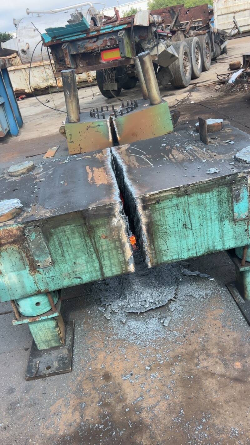 Découpe de ferraille grande épaisseur