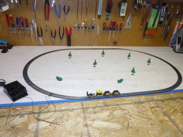 Reconditioned complete HO DC Bachmann Dewitt Clinton oval train set w/trees