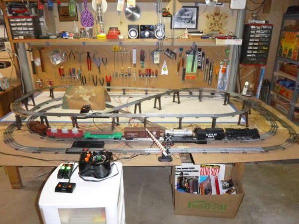Fully reconditioned Lionel 5x8 smoking steam w/whistle double reverse train set