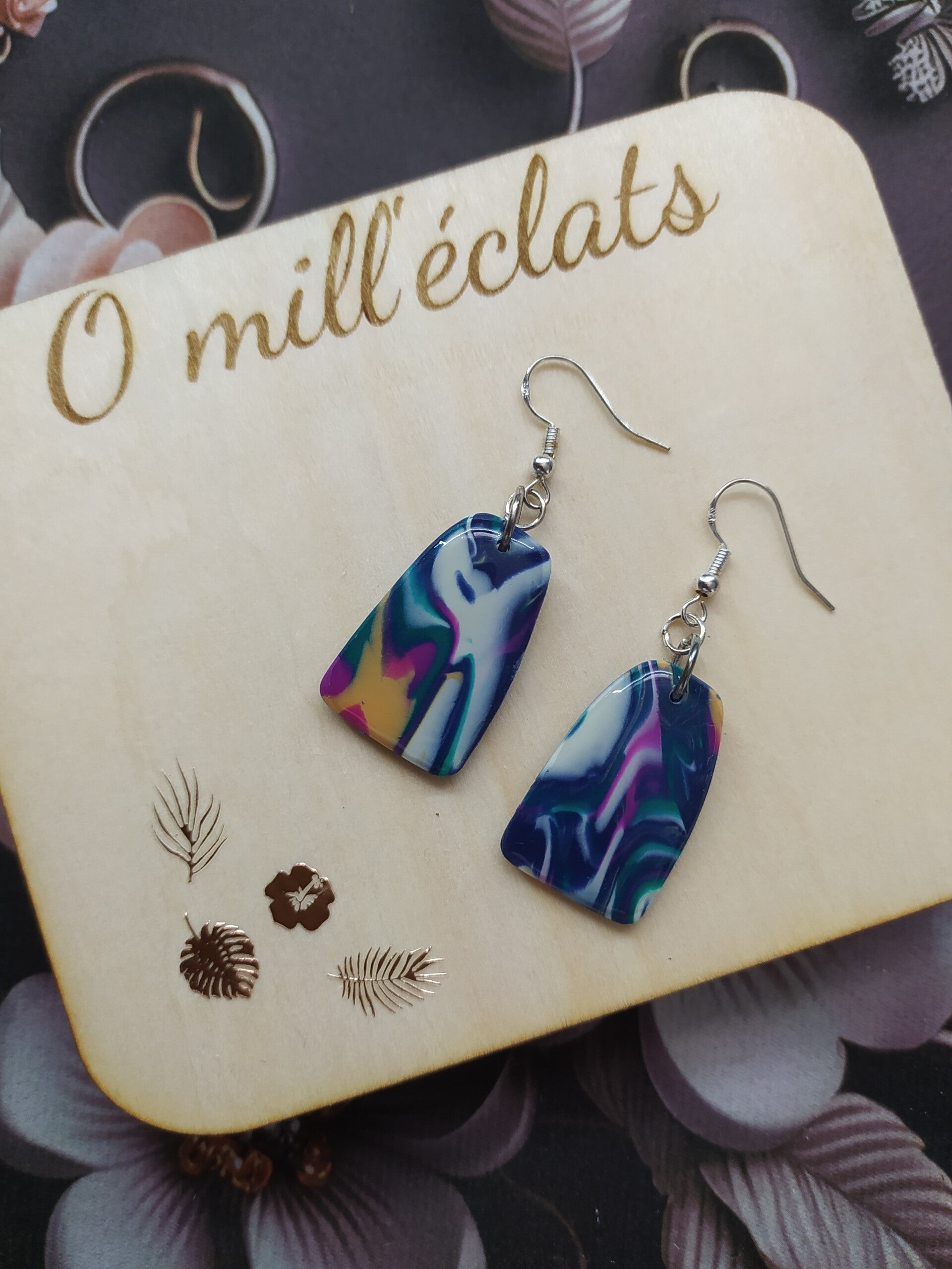 Boucles d'oreilles pendantes Symphonie océane Argile polymère pro multicolores dominante bleue Acier inoxydable argent